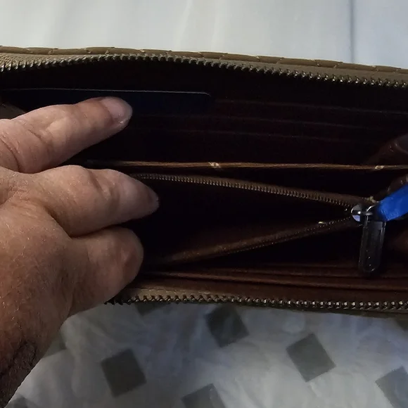 Wrangler Quilted Tan Wristlet Clutch - Picture 6 of 6